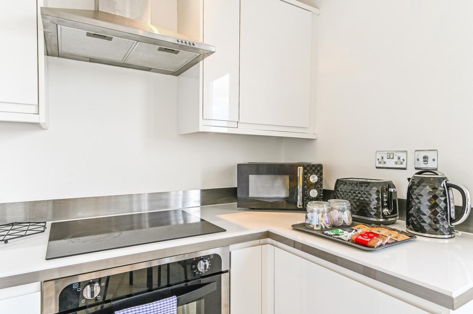 Family 1 Bed Apt Near Cardiff City Centre, Free Parking, Quiet, Secure Neighbourhood מראה חיצוני תמונה